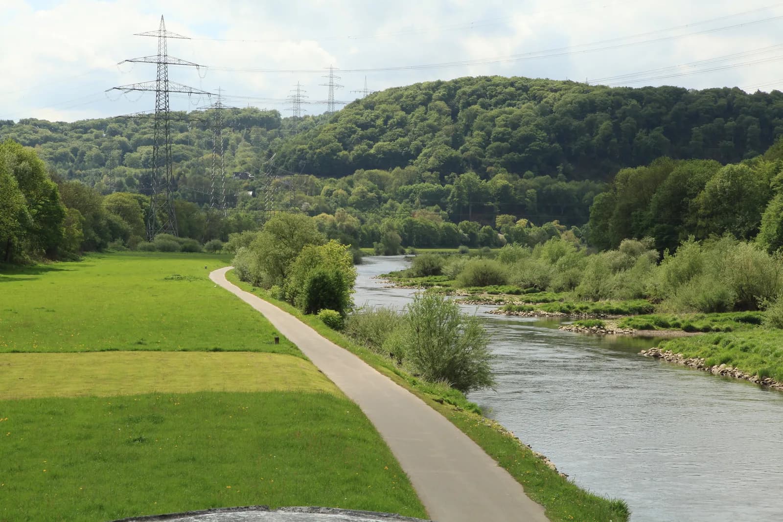 Leinpfad entlang der Ruhr in Hattingen