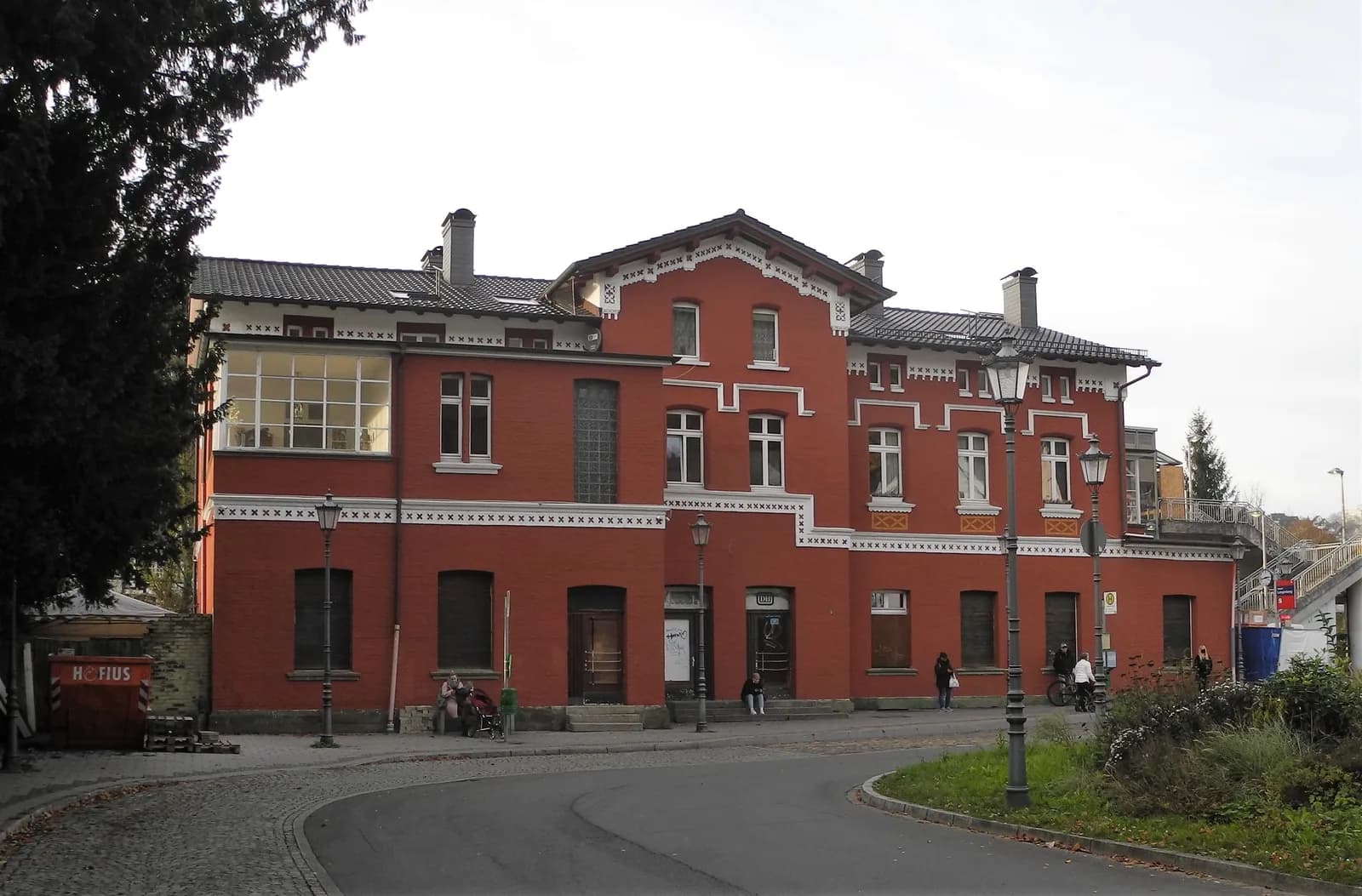 Empfangsgebäude des Bahnhofs Velbert-Langenberg