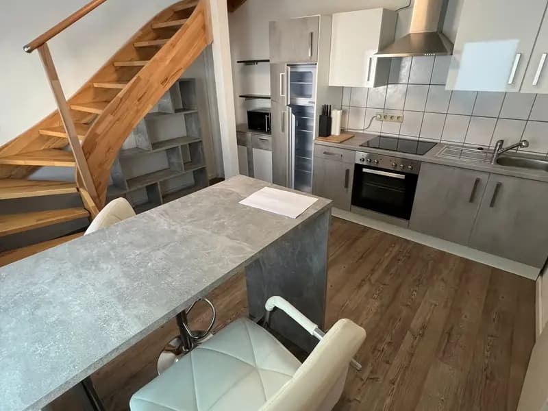 Gemütliches Schlafzimmer mit Queensize-Bett